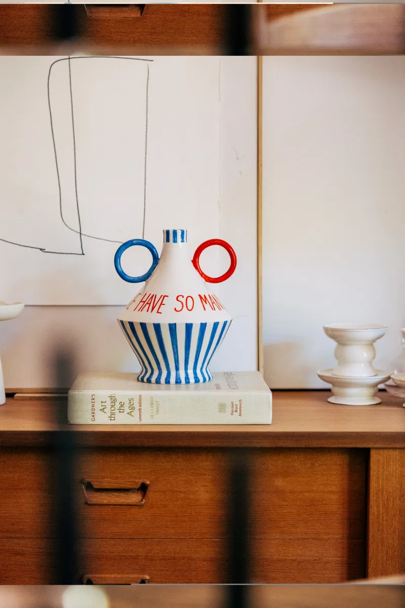 Vase (Many Tomorrows)