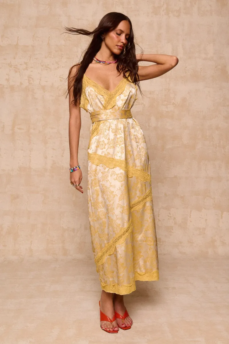 Yoemi Dress