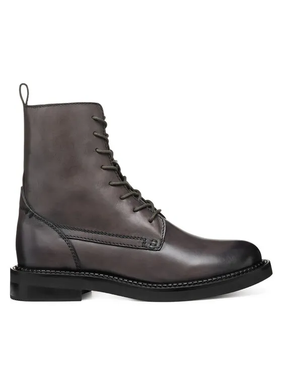 Μποτίνια · Καφέ