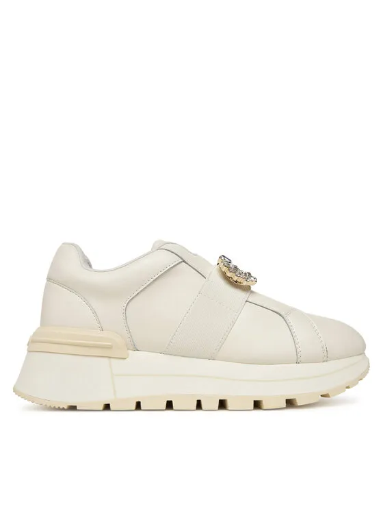 Αθλητικά · Εκρού