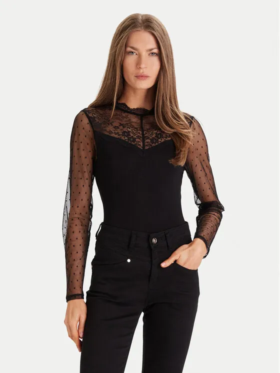 Μπλουζάκι · Μαύρο