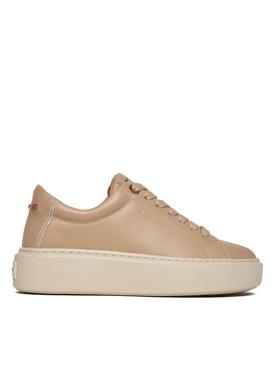 Αθλητικά · Μπεζ