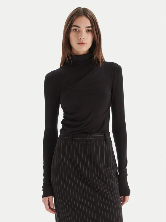 Μπλουζάκι · Μαύρο