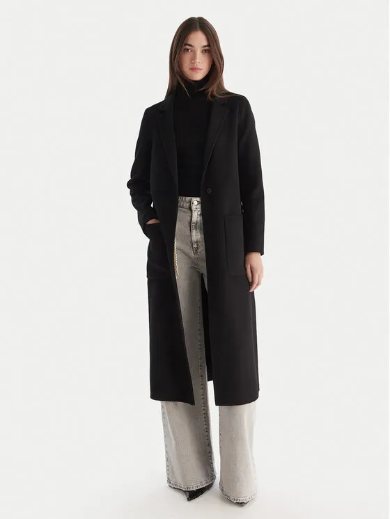 Μάλλινο παλτό · Μαύρο