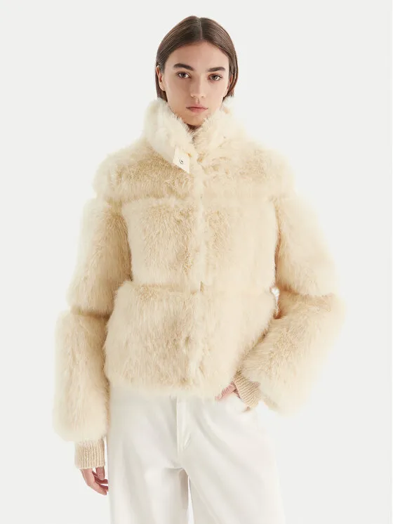 Γούνα · Εκρού