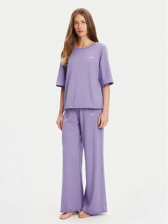 Πιτζάμα · Μωβ