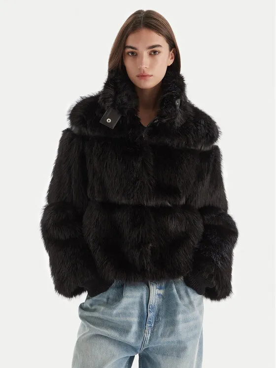 Γούνα · Μαύρο