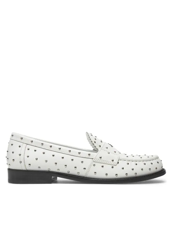 Μοκασίνια · Λευκό