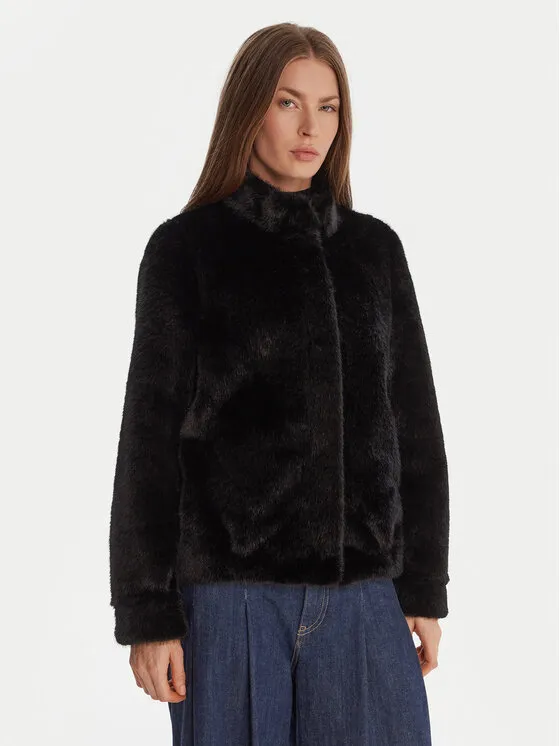 Γούνα · Μαύρο