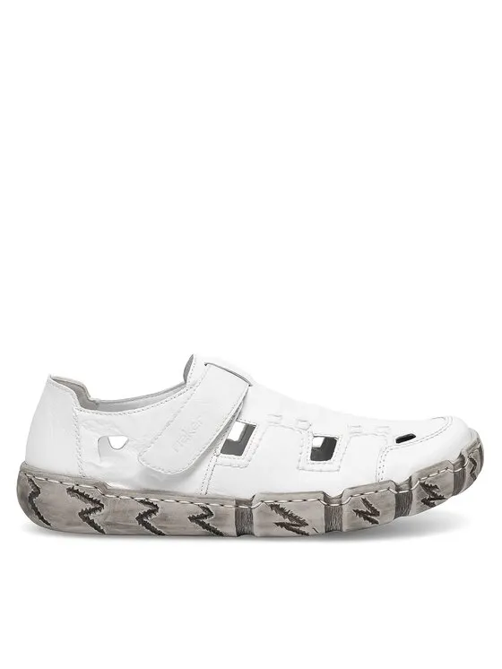 Κλειστά παπούτσια · Λευκό