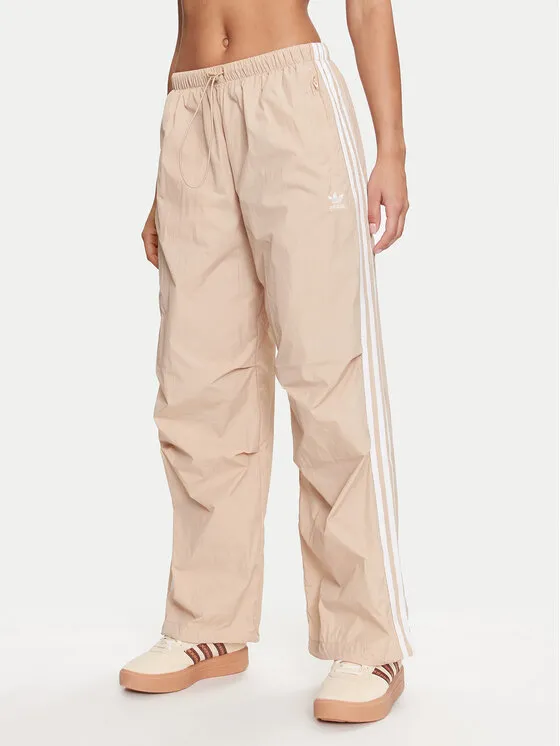 Παντελόνι φόρμας · Μπεζ · Relaxed Fit