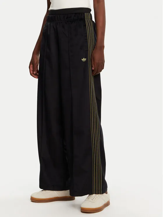 Παντελόνι φόρμας · Μαύρο · Regular Fit