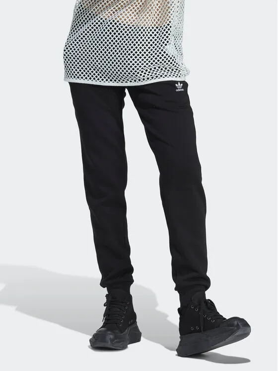 Παντελόνι φόρμας · Μαύρο · Regular Fit