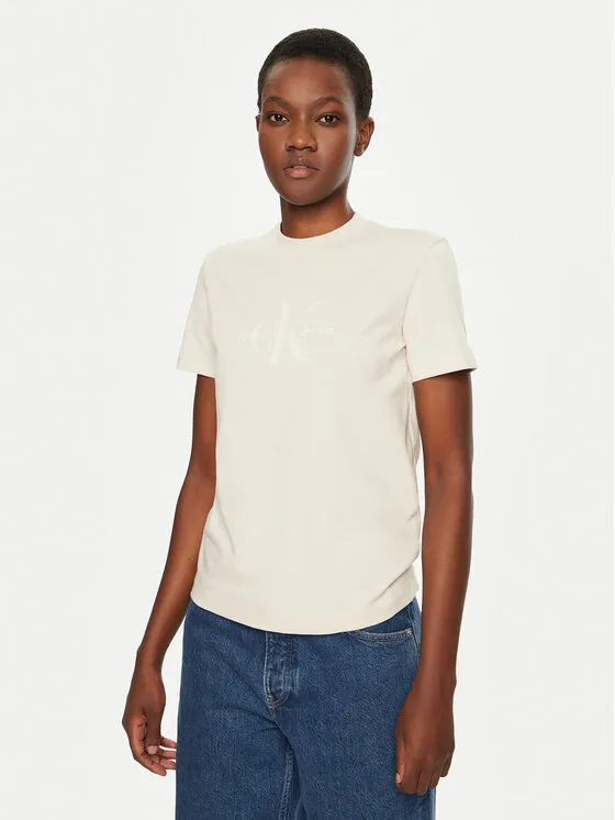T-Shirt · Μπεζ