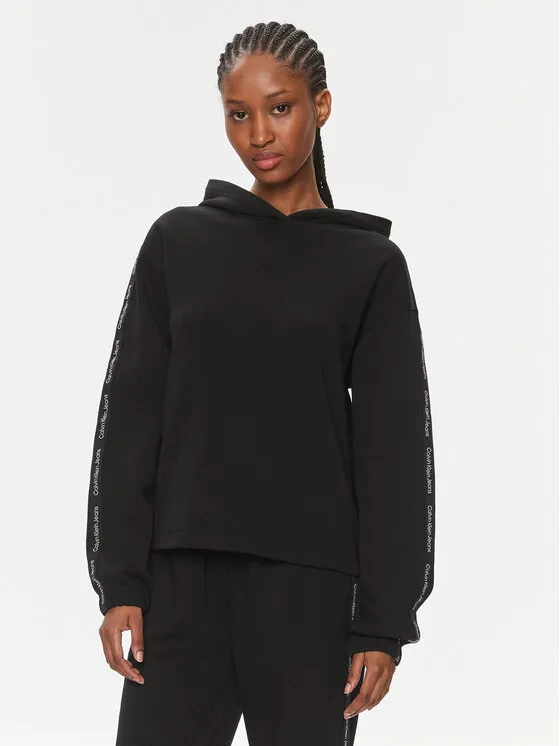 Μπλούζα · Μαύρο · Regular Fit