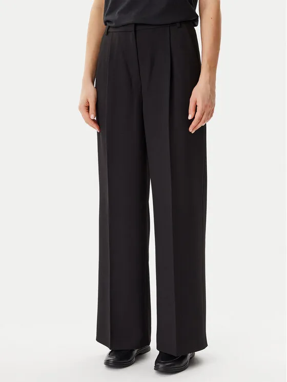 Παντελόνι υφασμάτινο · Μαύρο · Regular Fit