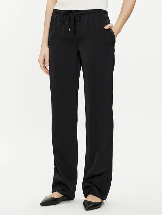 Παντελόνι υφασμάτινο · Μαύρο · Regular Fit
