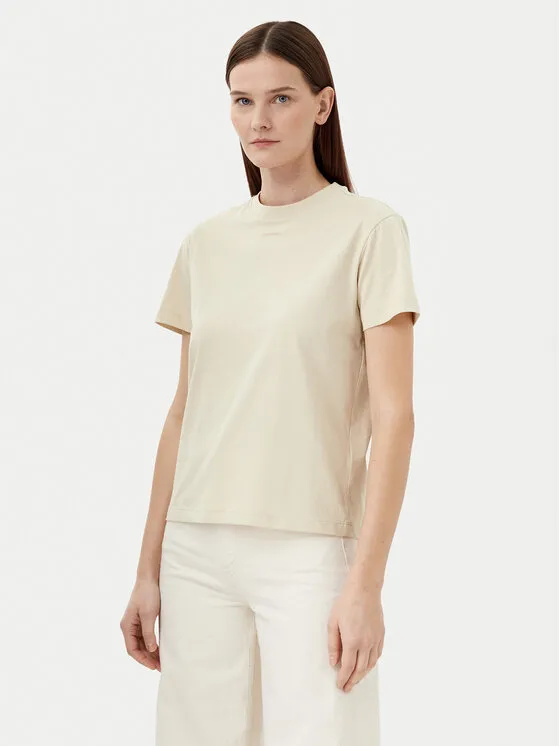 T-Shirt · Μπεζ