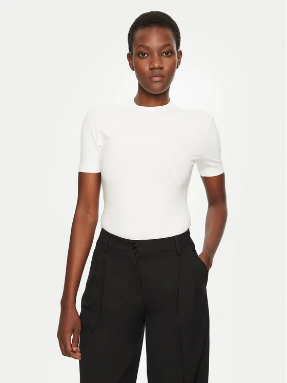 T-Shirt · Λευκό