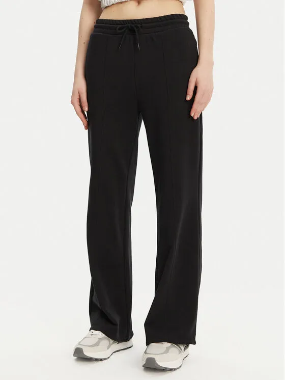 Παντελόνι φόρμας · Μαύρο · Regular Fit