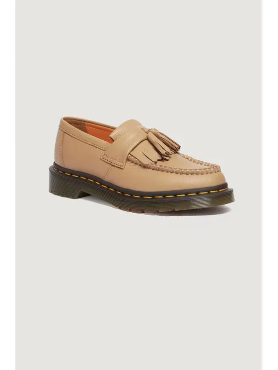 Dr. Martens Κλειστά παπούτσια · Μπεζ