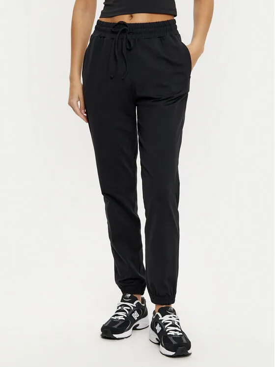 Girlfriend Collective Παντελόνι φόρμας · Μαύρο · Slim Fit