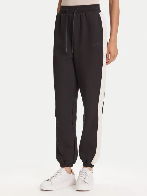 Παντελόνι φόρμας · Μαύρο · Regular Fit