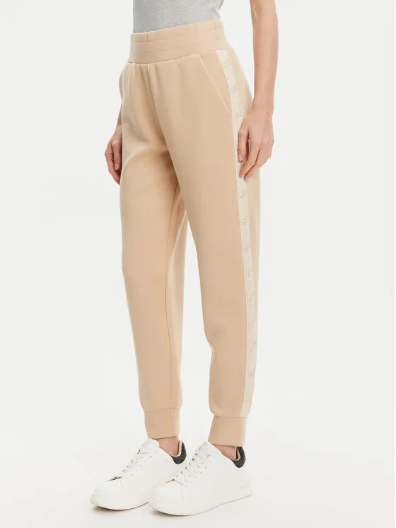 Παντελόνι φόρμας · Μπεζ · Regular Fit