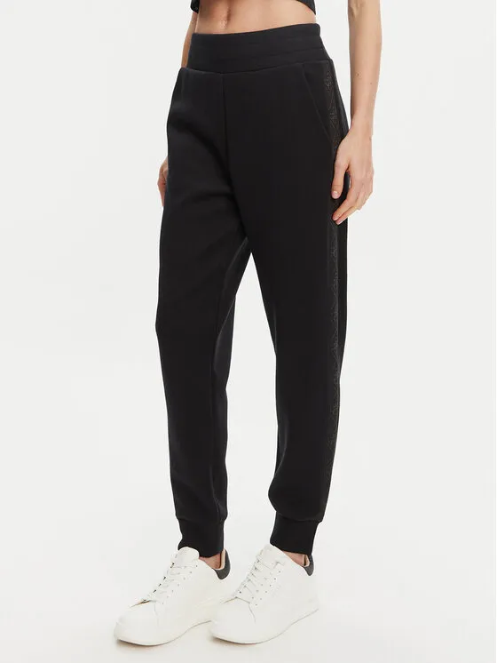 Παντελόνι φόρμας · Μαύρο · Regular Fit