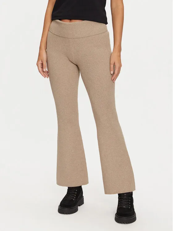 Παντελόνι υφασμάτινο · Μπεζ · Regular Fit