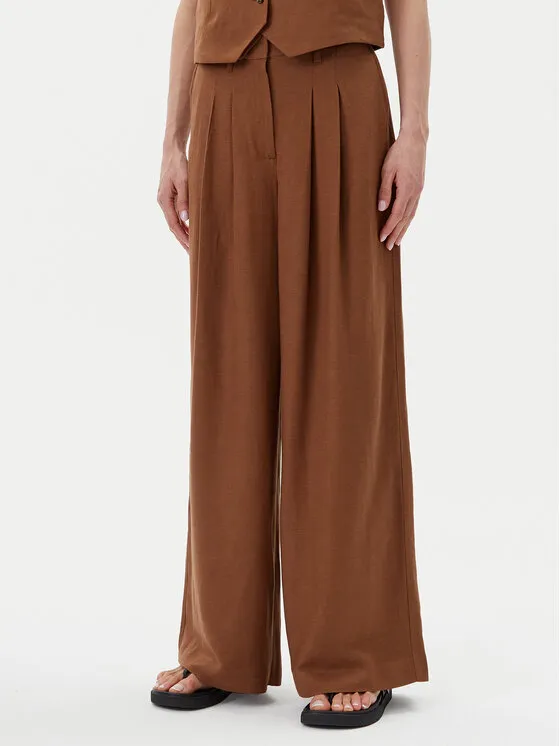 Herskind Παντελόνι υφασμάτινο · Καφέ · Regular Fit