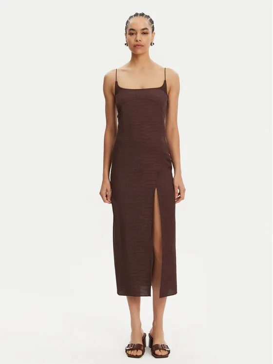 JACQUEMUS Φόρεμα κοκτέιλ · Καφέ · Midi
