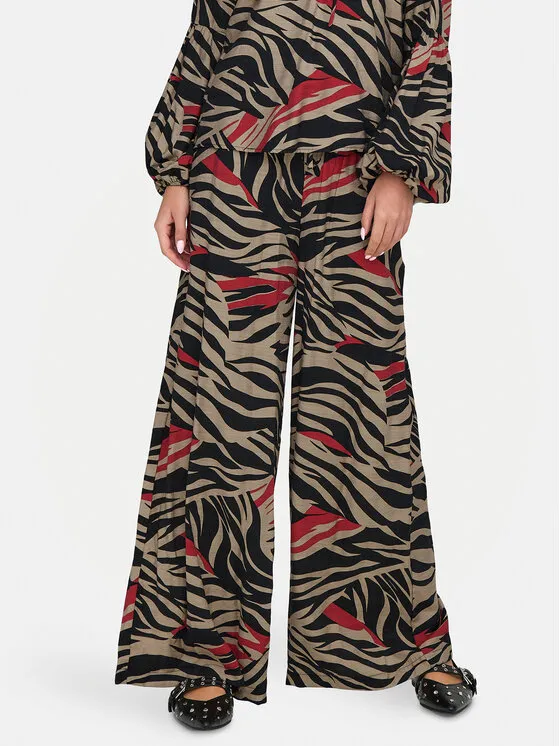 JDY Παντελόνι Palazzo · Έγχρωμο · Regular Fit