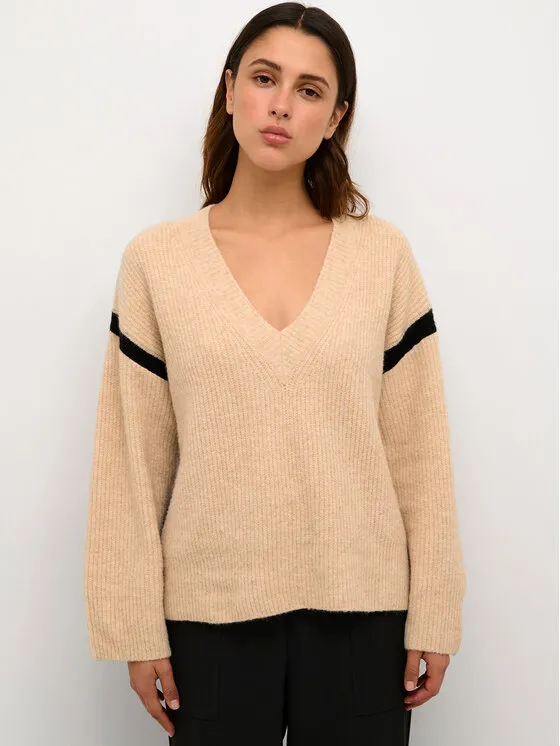 Karen by Simonsen Πουλόβερ · Μπεζ · Relaxed Fit