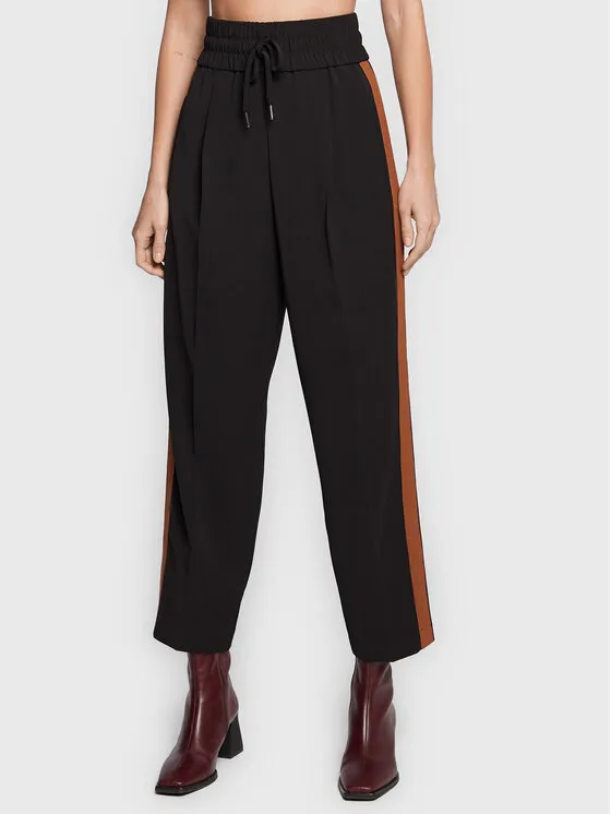 Παντελόνι υφασμάτινο · Μαύρο · Regular Fit