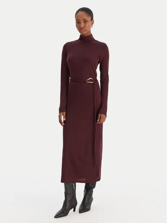 Φόρεμα υφασμάτινο · Μπορντό · Midi