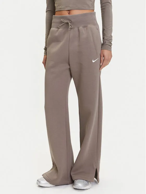 Nike Παντελόνι φόρμας · Καφέ · Regular Fit