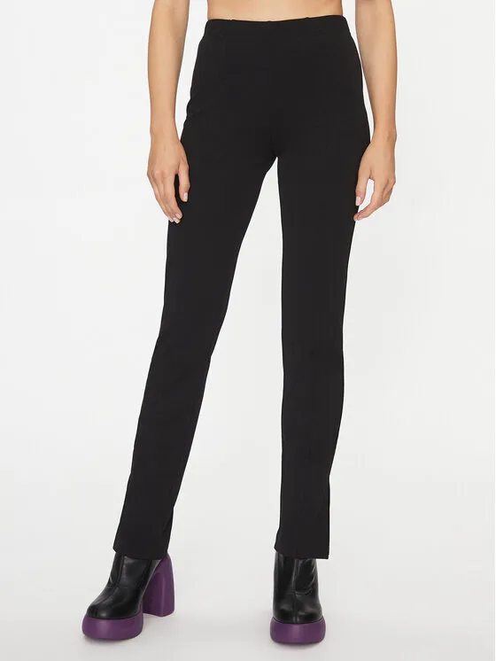 Noisy May Παντελόνι υφασμάτινο · Μαύρο · Regular Fit