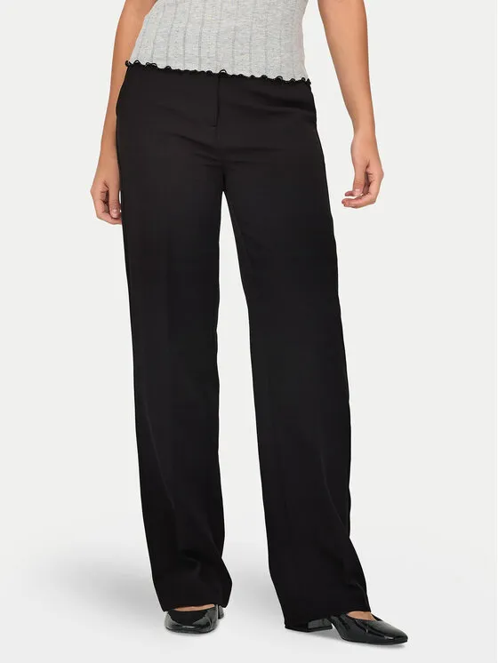 Παντελόνι υφασμάτινο · Μαύρο · Regular Fit