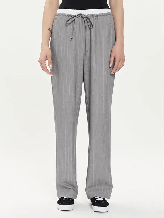 Παντελόνι υφασμάτινο · Γκρι · Regular Fit