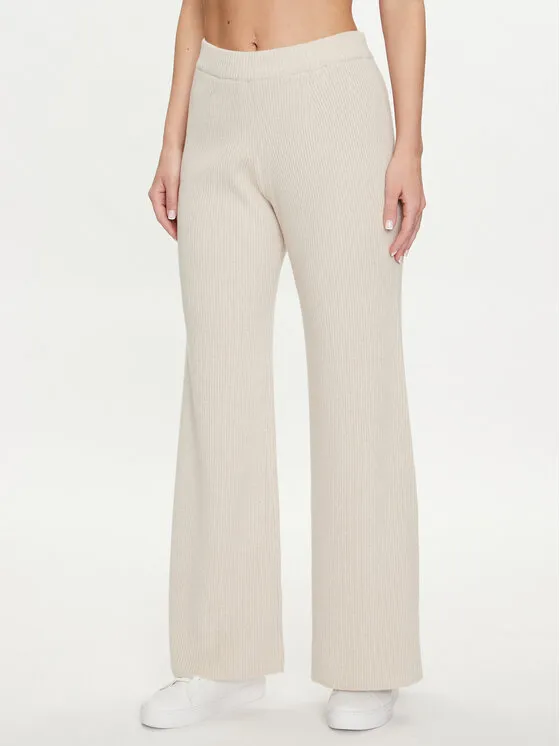 Πλεκτό παντελόνι · Μπεζ · Regular Fit
