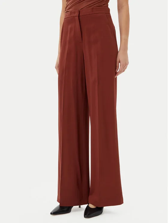 Παντελόνι υφασμάτινο · Καφέ · Regular Fit