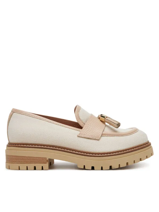 Pollini Loafers · Εκρού