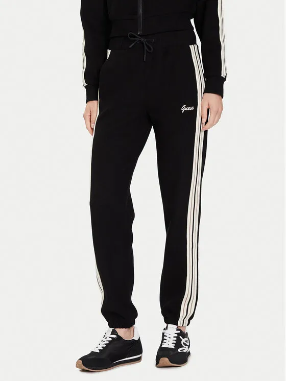 Παντελόνι φόρμας · Μαύρο · Regular Fit