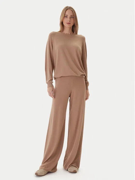 Πλεκτό παντελόνι · Μπεζ · Regular Fit