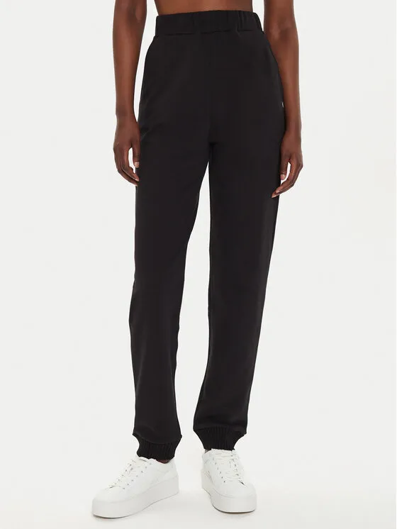 Παντελόνι φόρμας · Μαύρο · Regular Fit