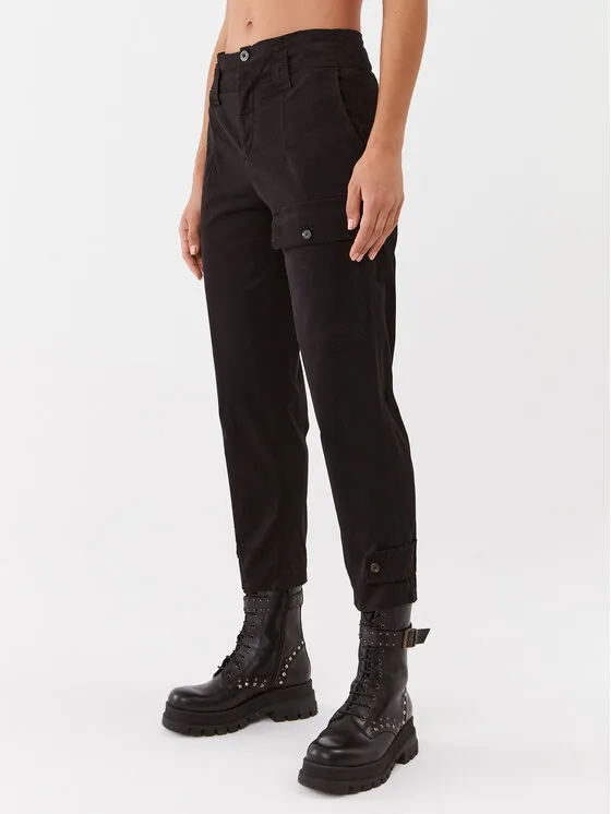 Παντελόνι υφασμάτινο · Μαύρο · Regular Fit