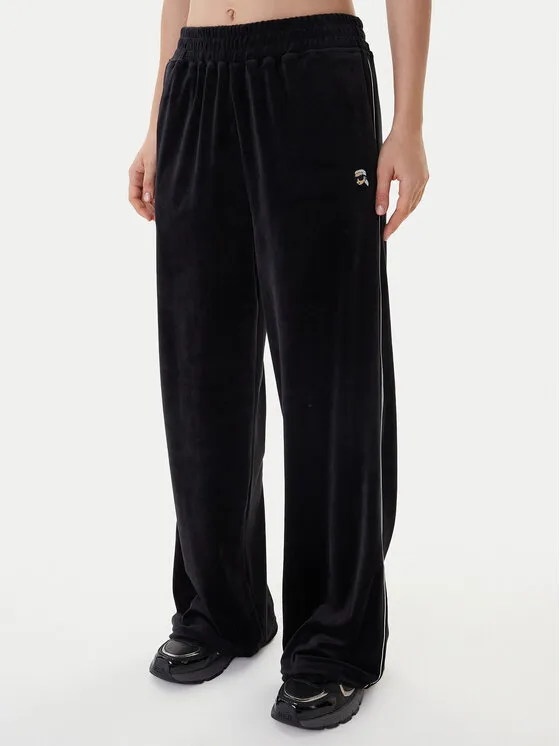 Παντελόνι φόρμας · Μαύρο · Regular Fit