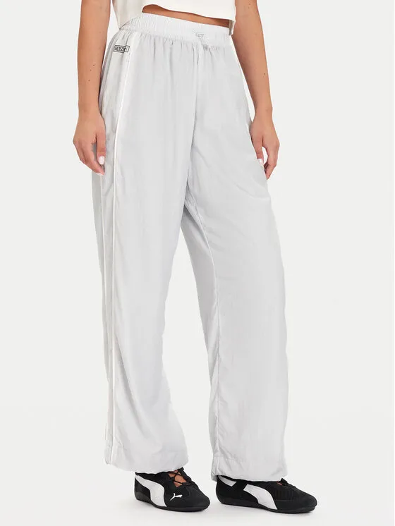 Παντελόνι φόρμας · Ασημί · Relaxed Fit