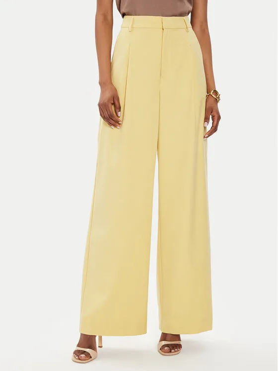 Παντελόνι υφασμάτινο · Κίτρινο · Relaxed Fit